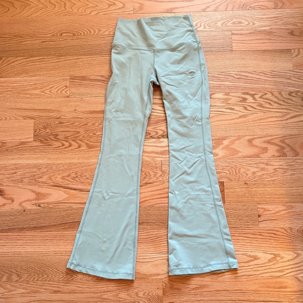 Light Green Flare Yoga Leggings